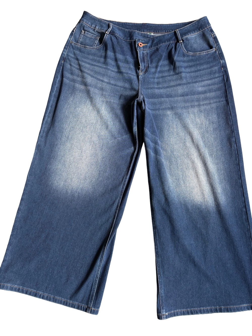 HALARA Wide-Leg Jeans in Medium Blue Wash